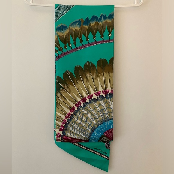 Hermes Accessories - Authentic Hermes discontinued Maxi Twilly